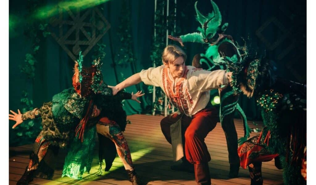 Мавка Шоу: Історія Створення